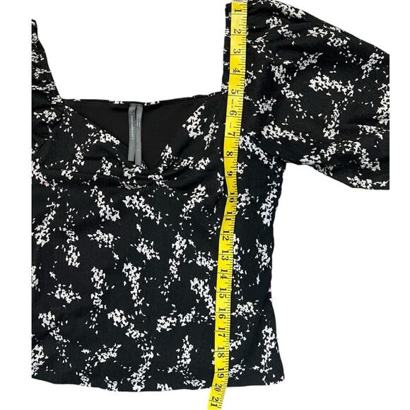 Anthropologie Sweetheart Neckline Black Motif floral Printed Crop Blouse - Picture 12 of 12